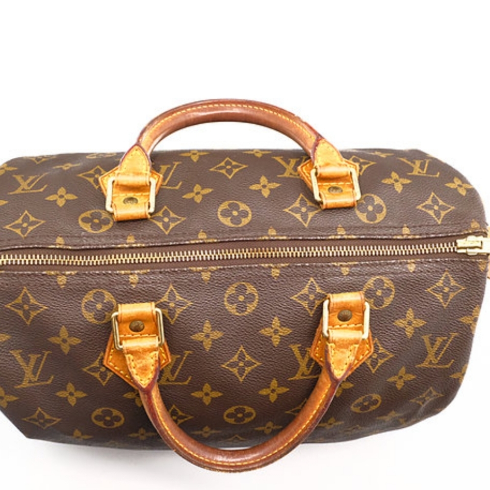 Louis Vuitton Speedy 30 in Monogram Canvas - Picture 8 of 13